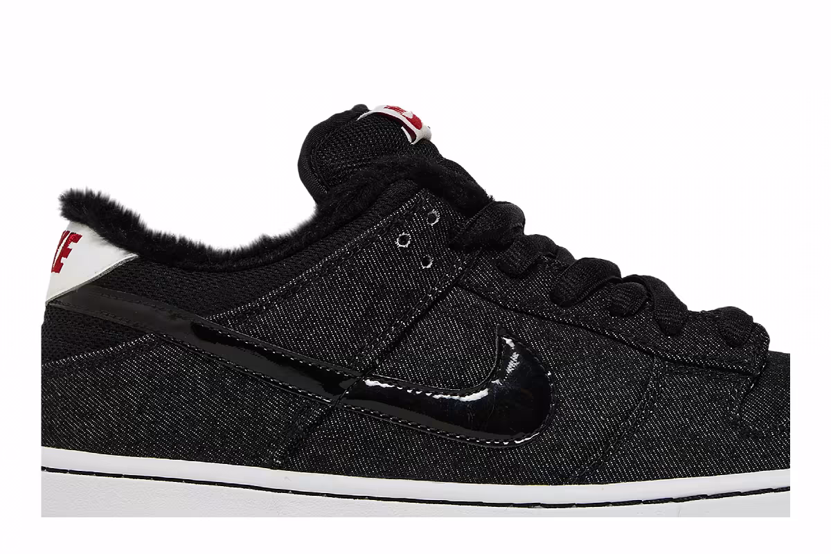 Nike Dunk Low Premium SB Larry Perkins, view 3
