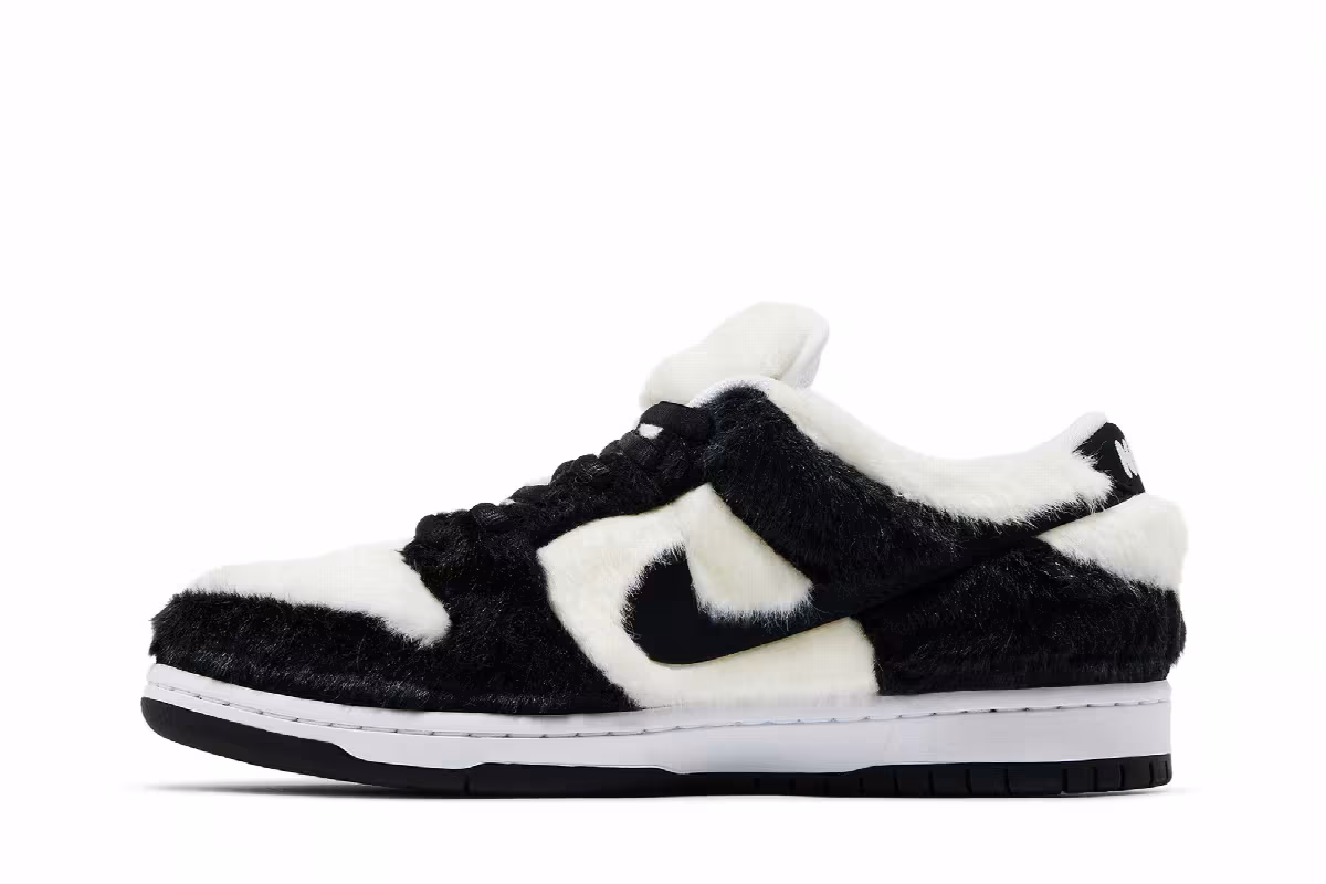 Verdy x Nike Dunk Low SB Vick, view 4