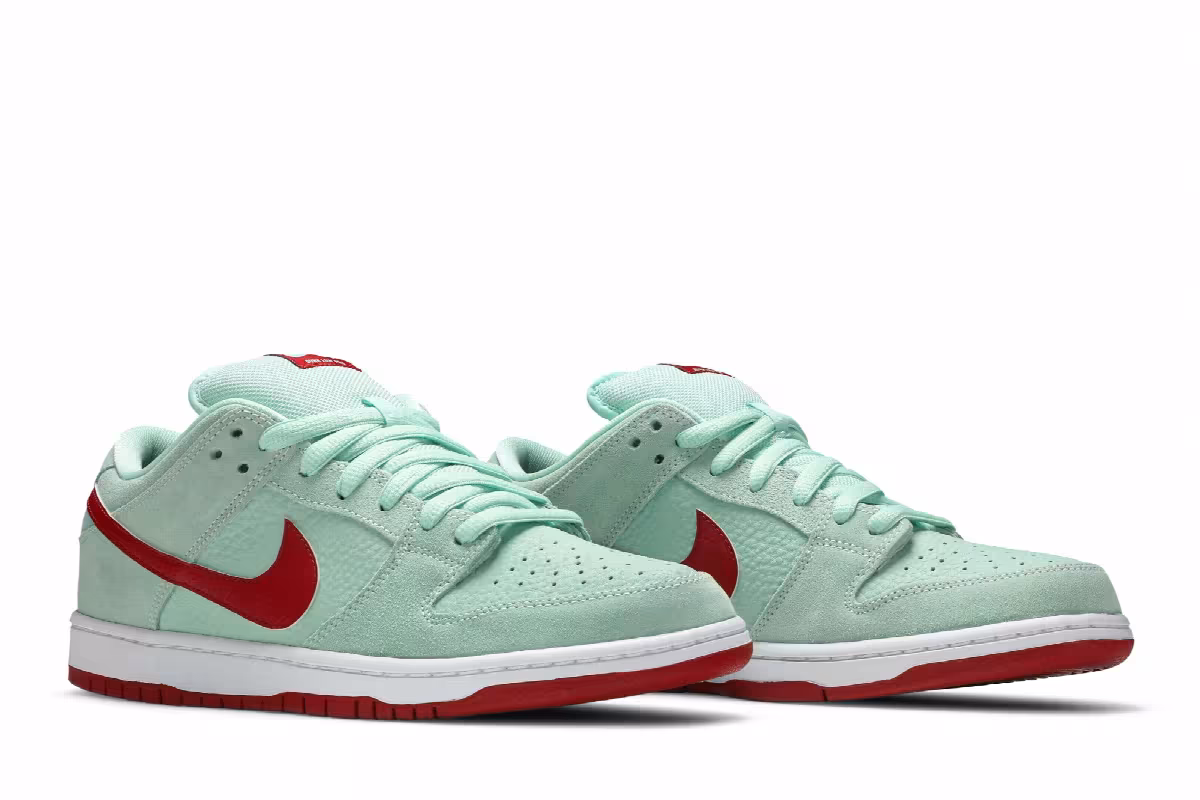 Nike Dunk Low Pro SB Mint Red, view 9