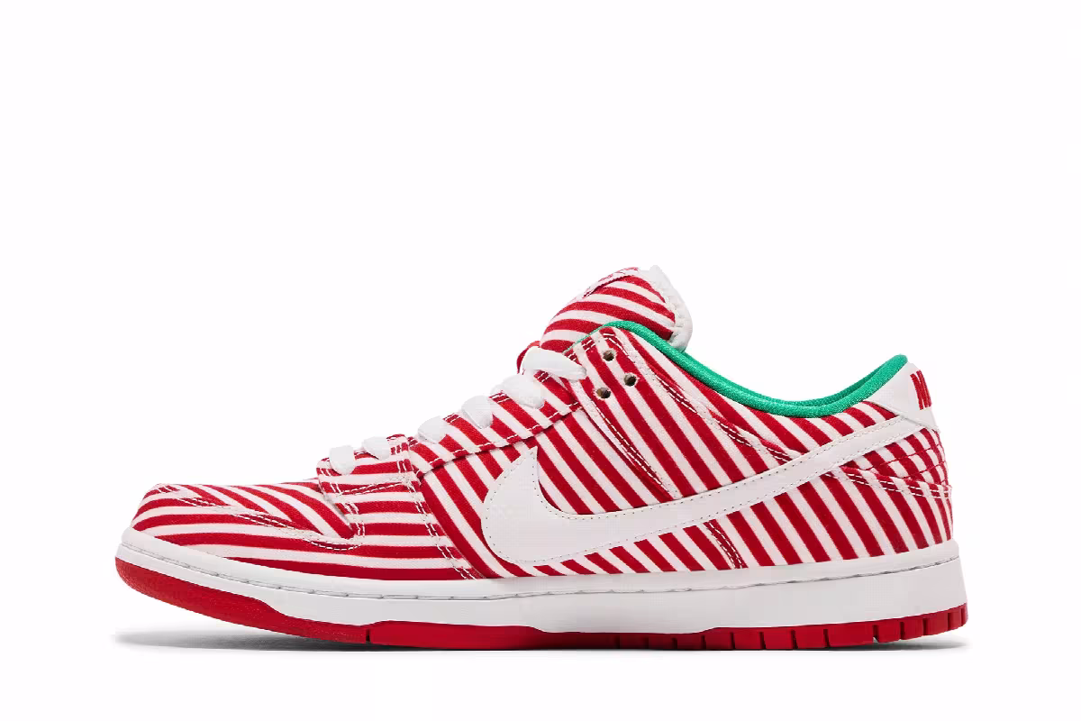 Nike SB Dunk Low Candy Cane, view 4
