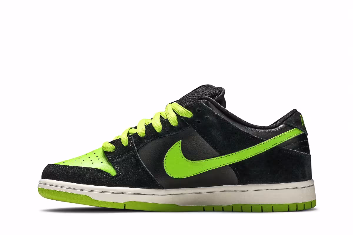 Nike Dunk Low Pro SB Neon J-Pack, view 4