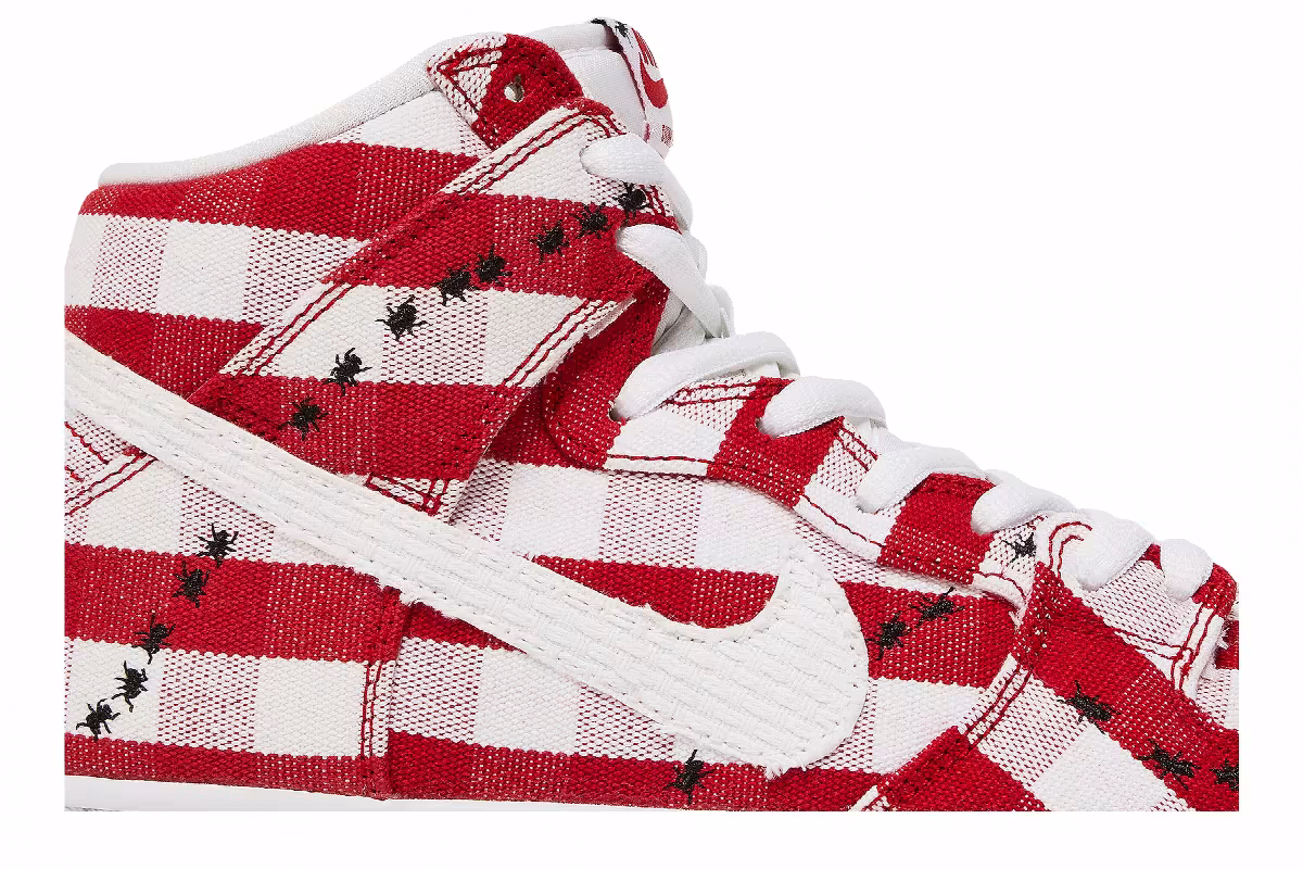 Nike Dunk High Pro SB Picnic, view 3