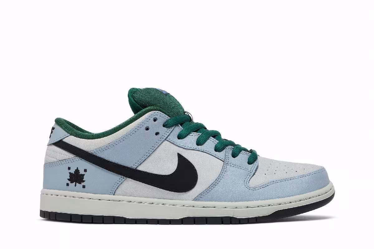 Nike Dunk Low Premium SB Maple Leaf, view 2