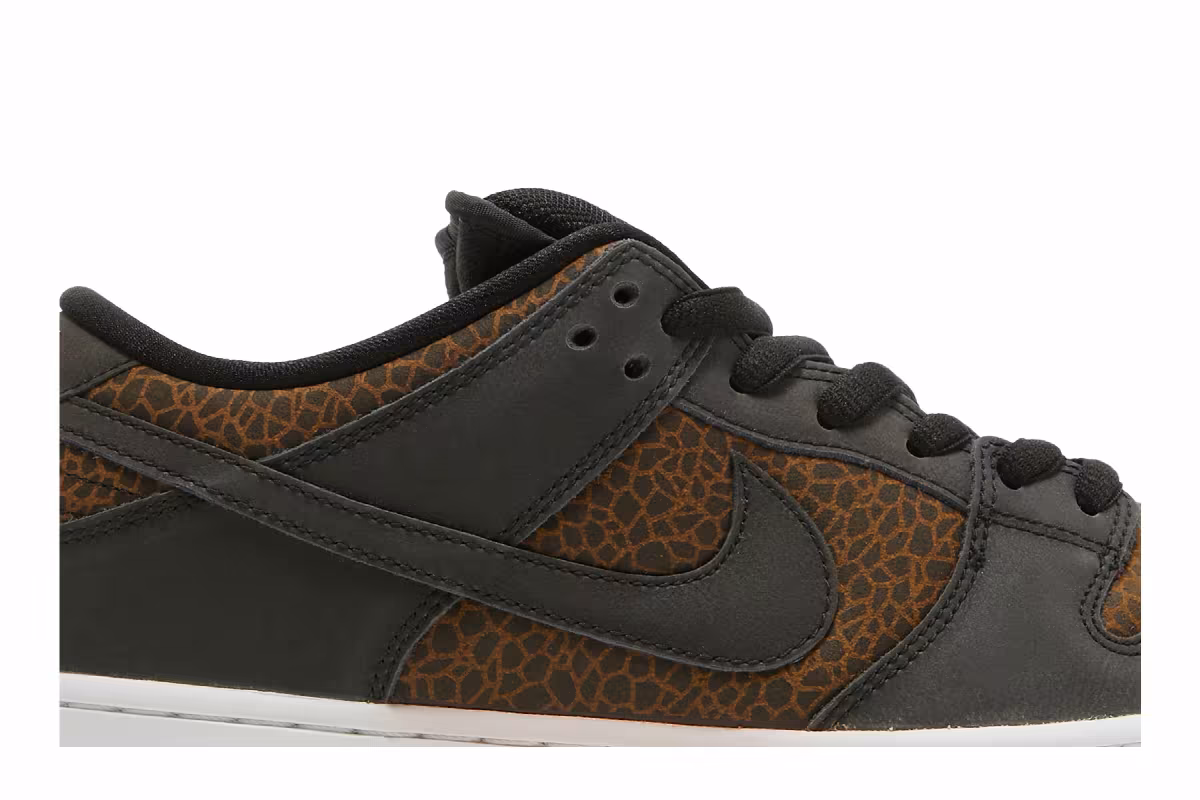 Nike Dunk Low Premium SB Giraffe, view 3