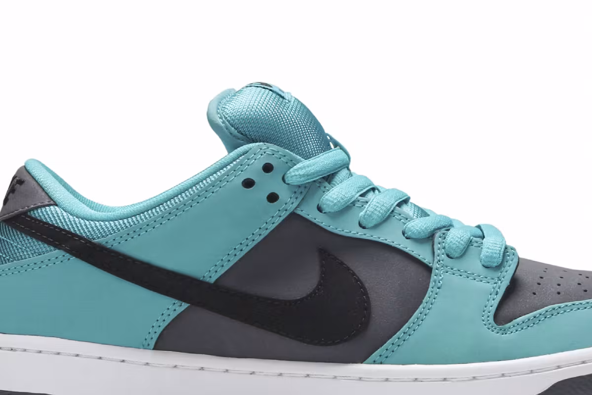 Nike SB Dunk Low Pro, view 3