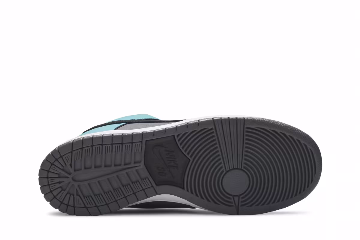 Nike SB Dunk Low Pro, view 5