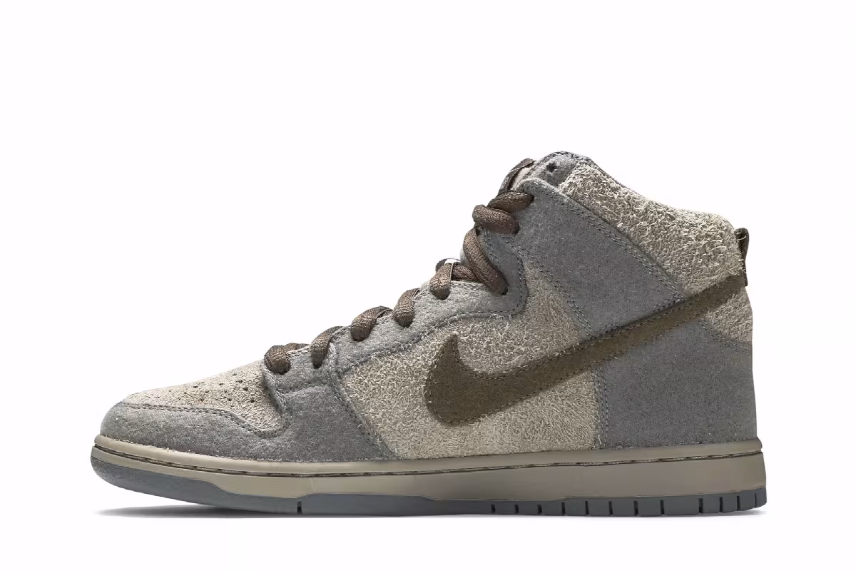 Nike Dunk High Premium SB Tauntaun, view 4