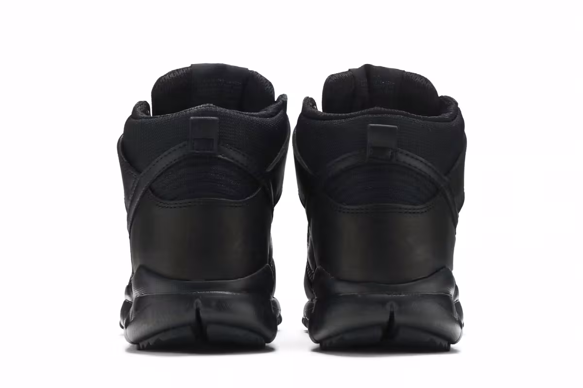 Nike SB Dunk High Boot Black, view 7