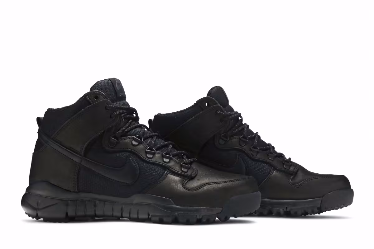 Nike SB Dunk High Boot Black, view 9