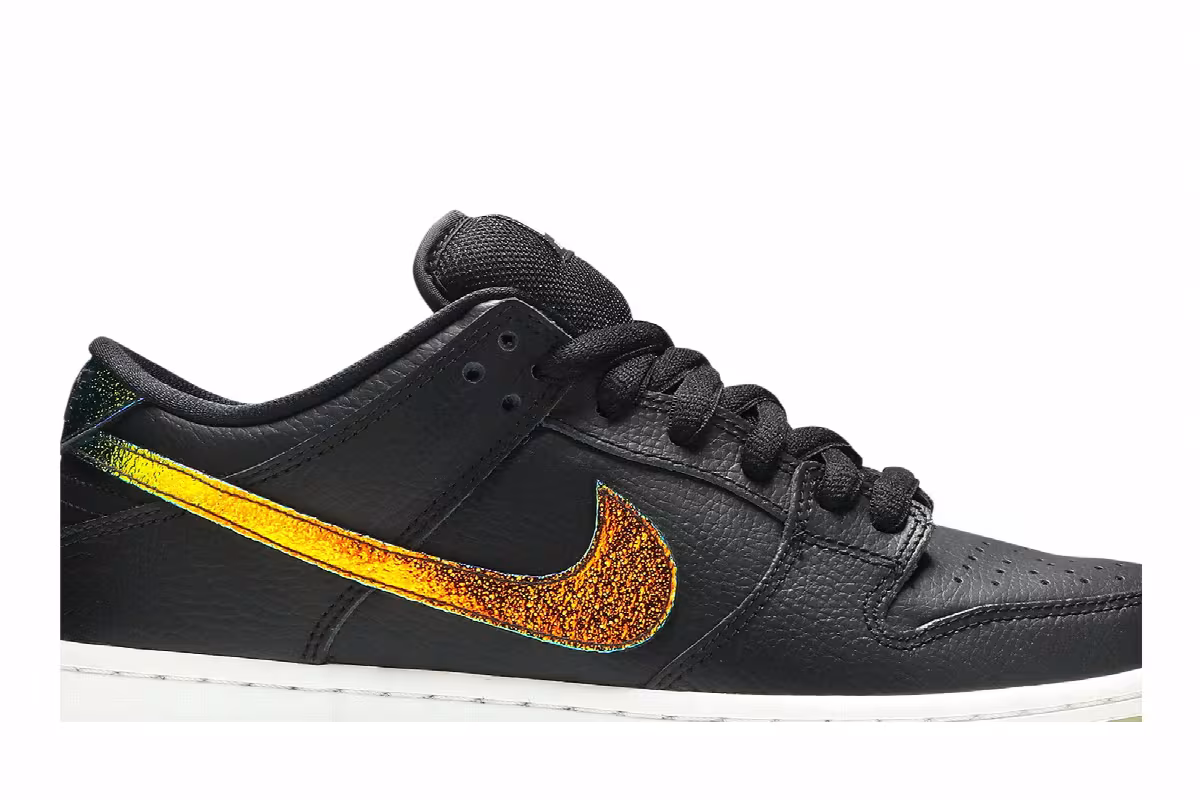Nike SB Dunk Low Pro Sparkle, view 3