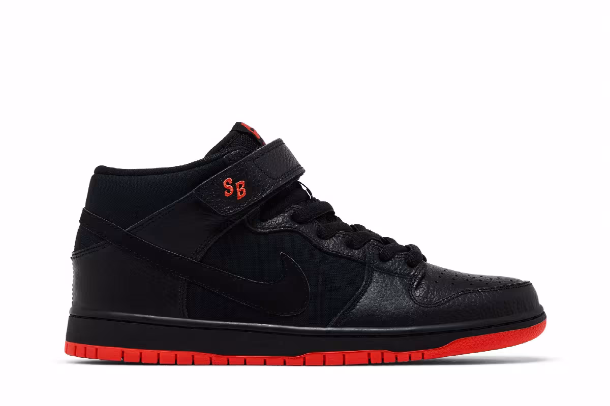 Nike Dunk Mid Pro SB Halloween, view 2