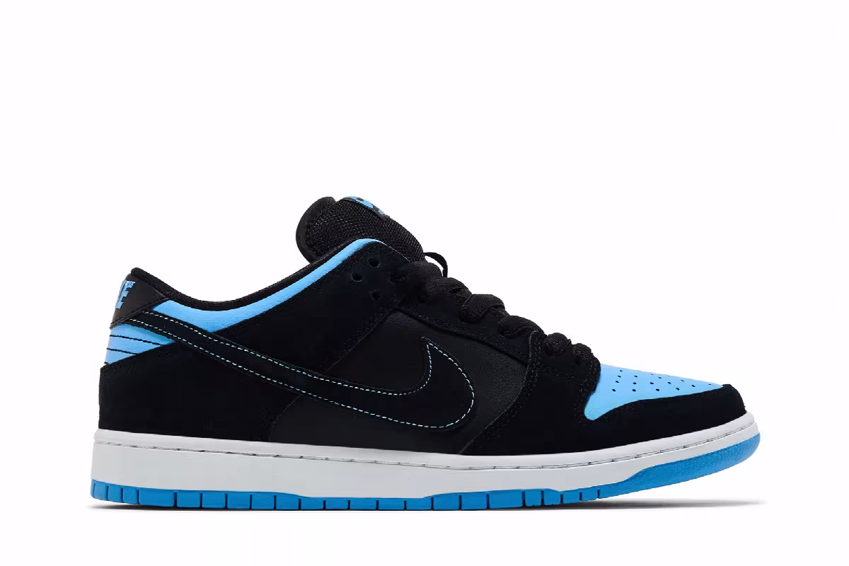 Nike SB Dunk Low Pro sub zero, view 2