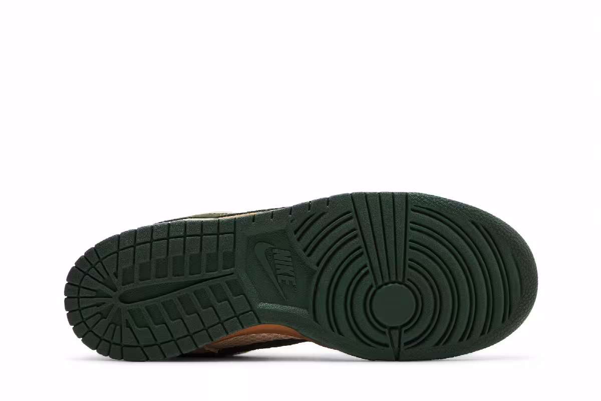 Nike Dunk Low Pro SB Green Hemp, view 5