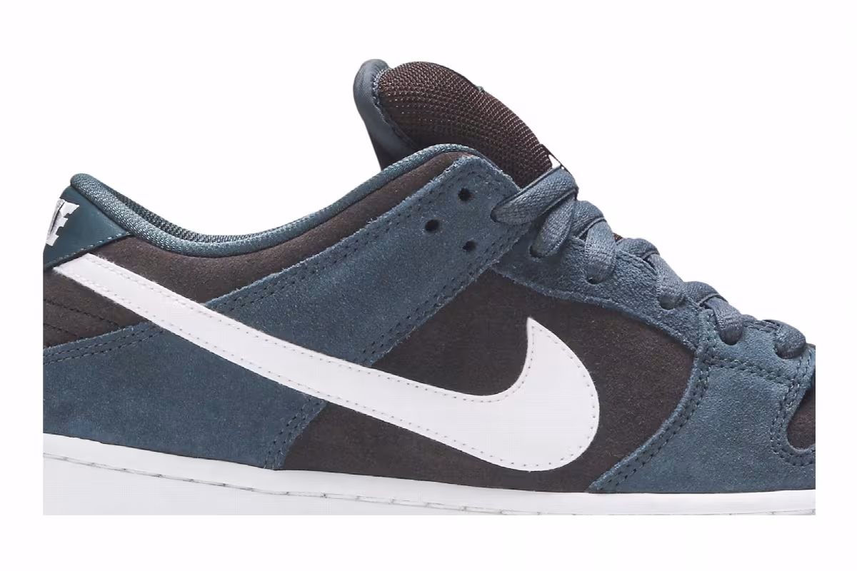 Nike Dunk Low Pro SB, view 3