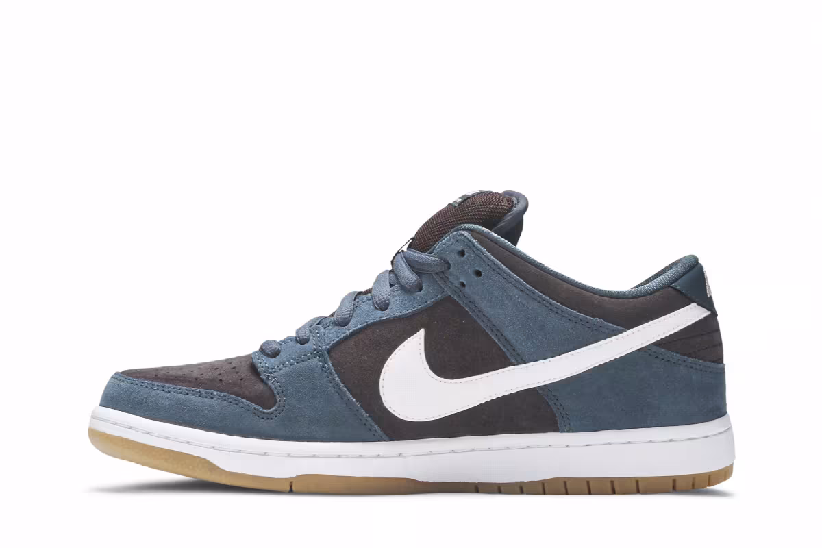 Nike Dunk Low Pro SB, view 4