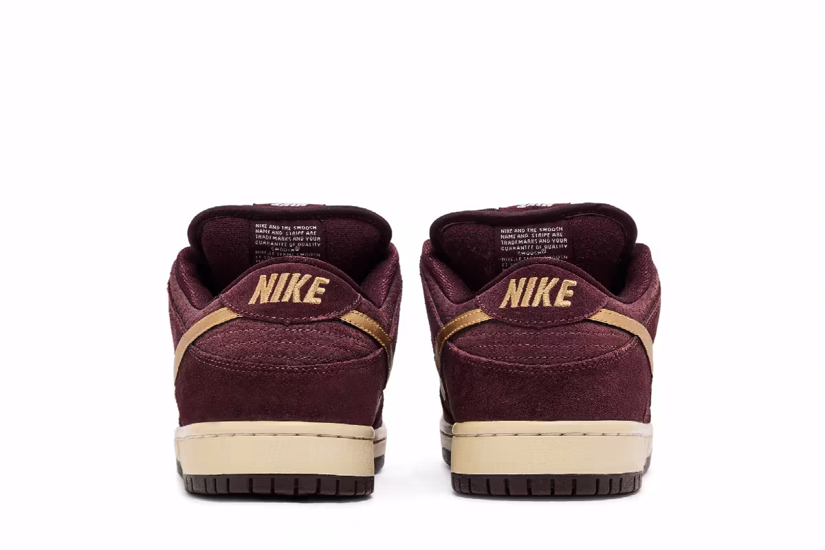 Nike Dunk Low Pro SB UK Passport, view 7