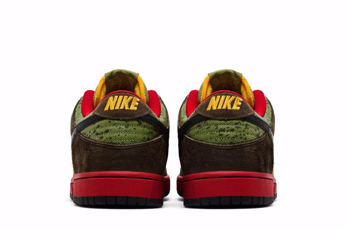 Nike Dunk Low Premium SB Asparagus, view 7