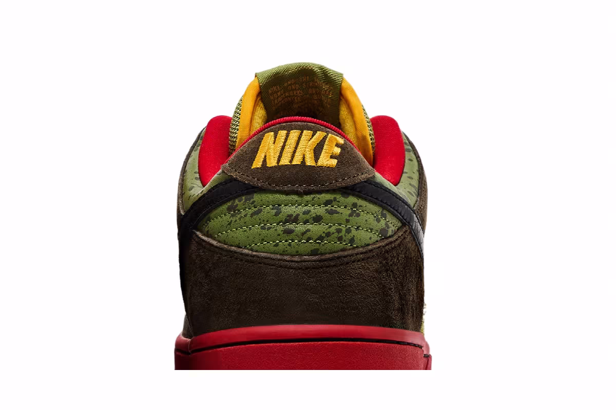 Nike Dunk Low Premium SB Asparagus, view 8