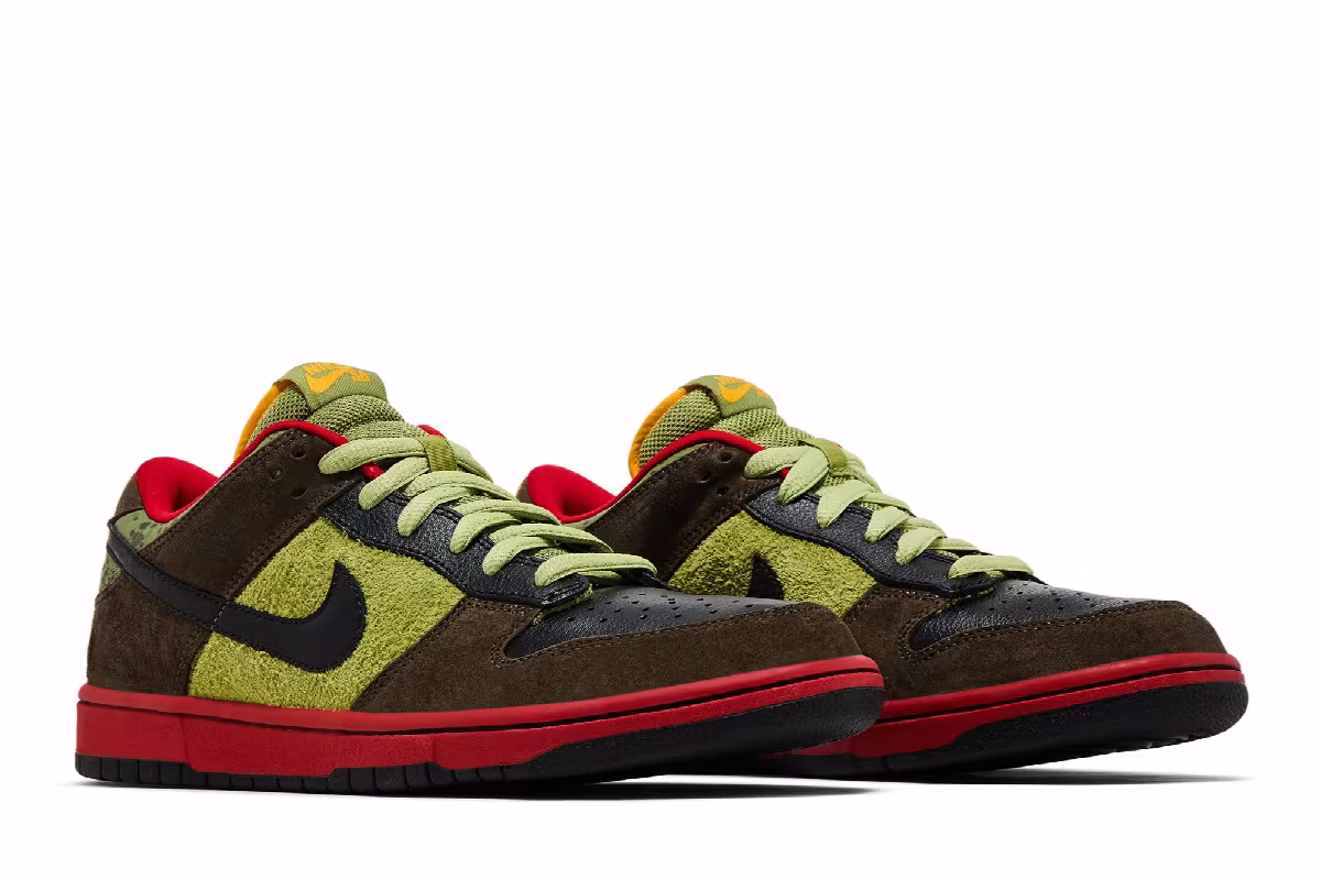 Nike Dunk Low Premium SB Asparagus, view 9