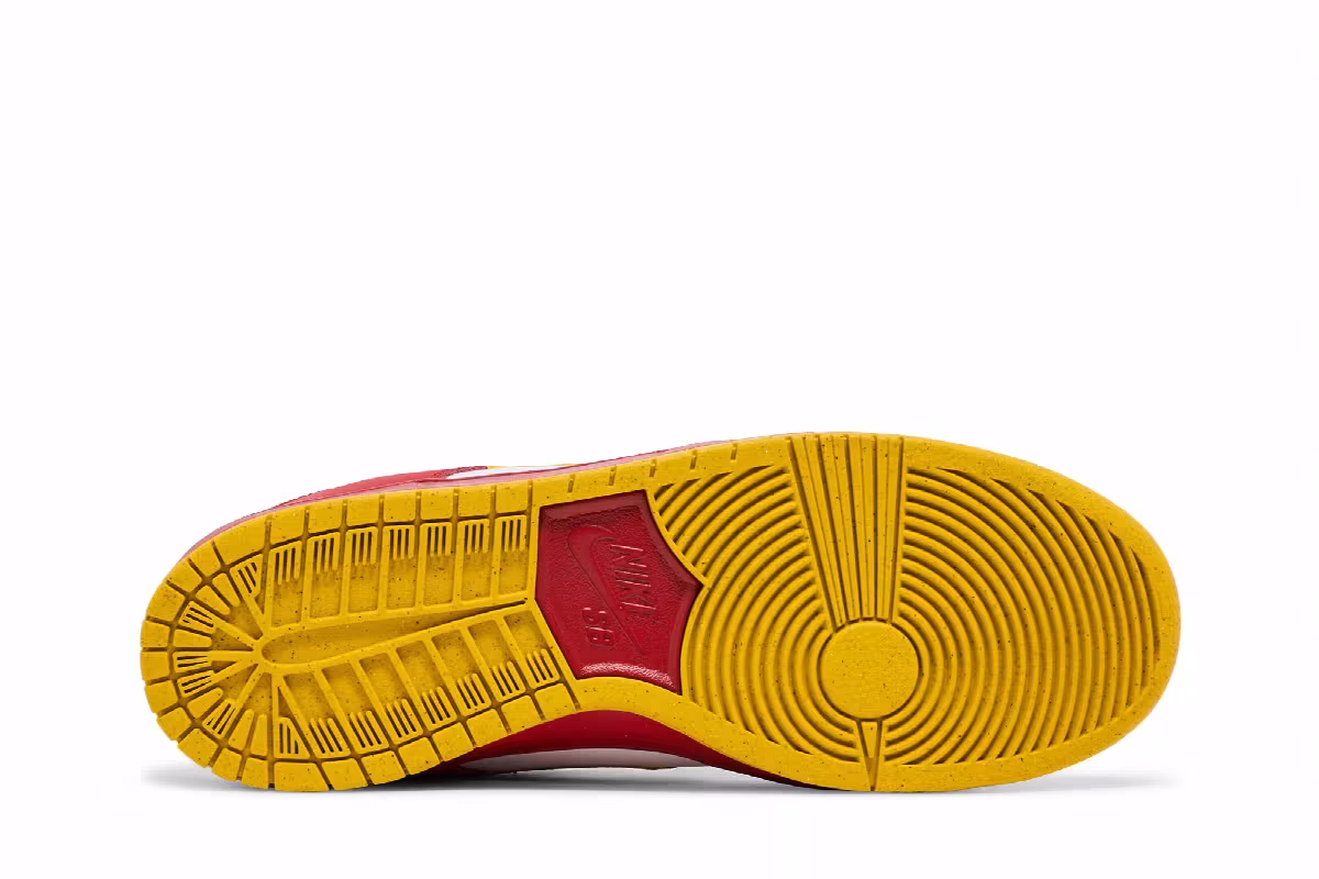 Nike Dunk SB Low Vietnam 25th Anniversary, view 5