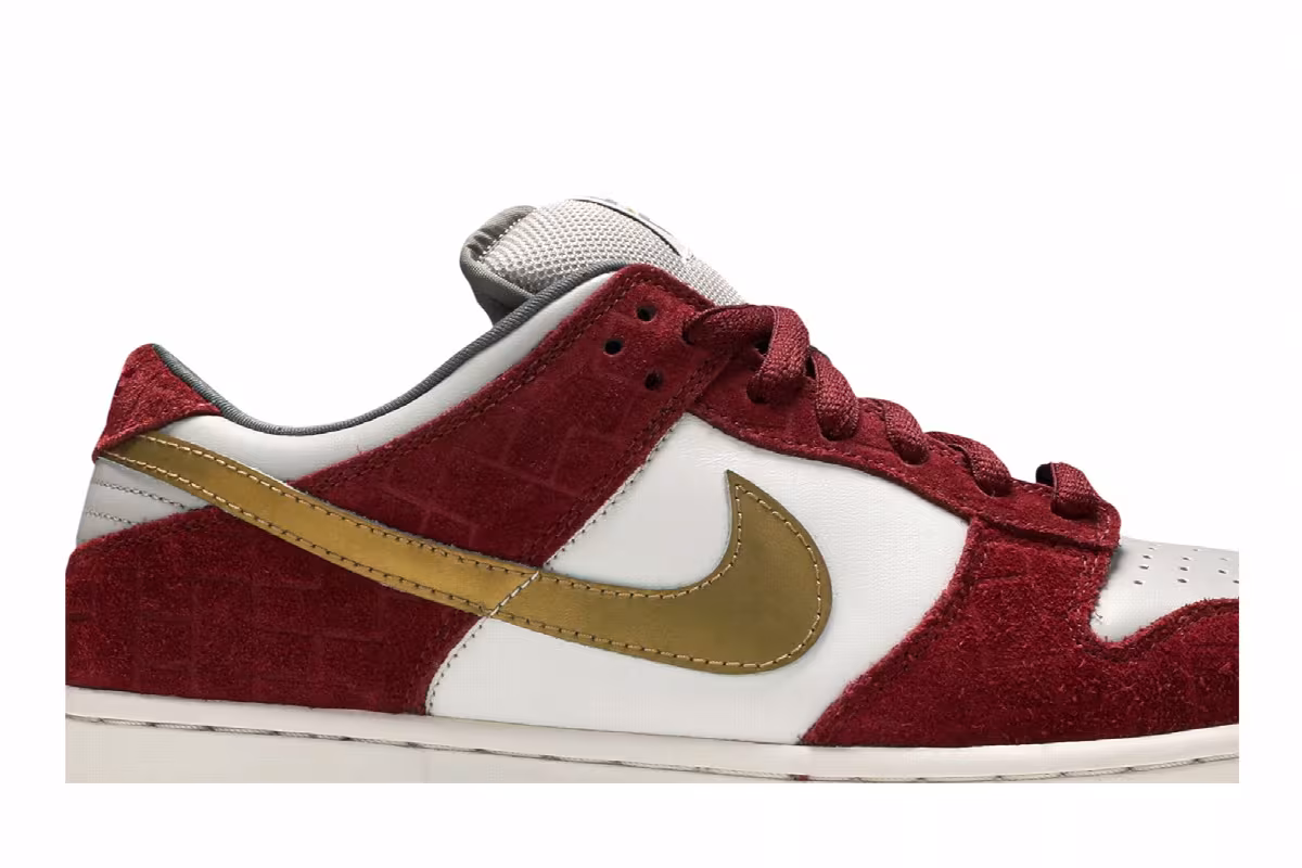 Nike Dunk Low Pro SB Shanghai, view 3
