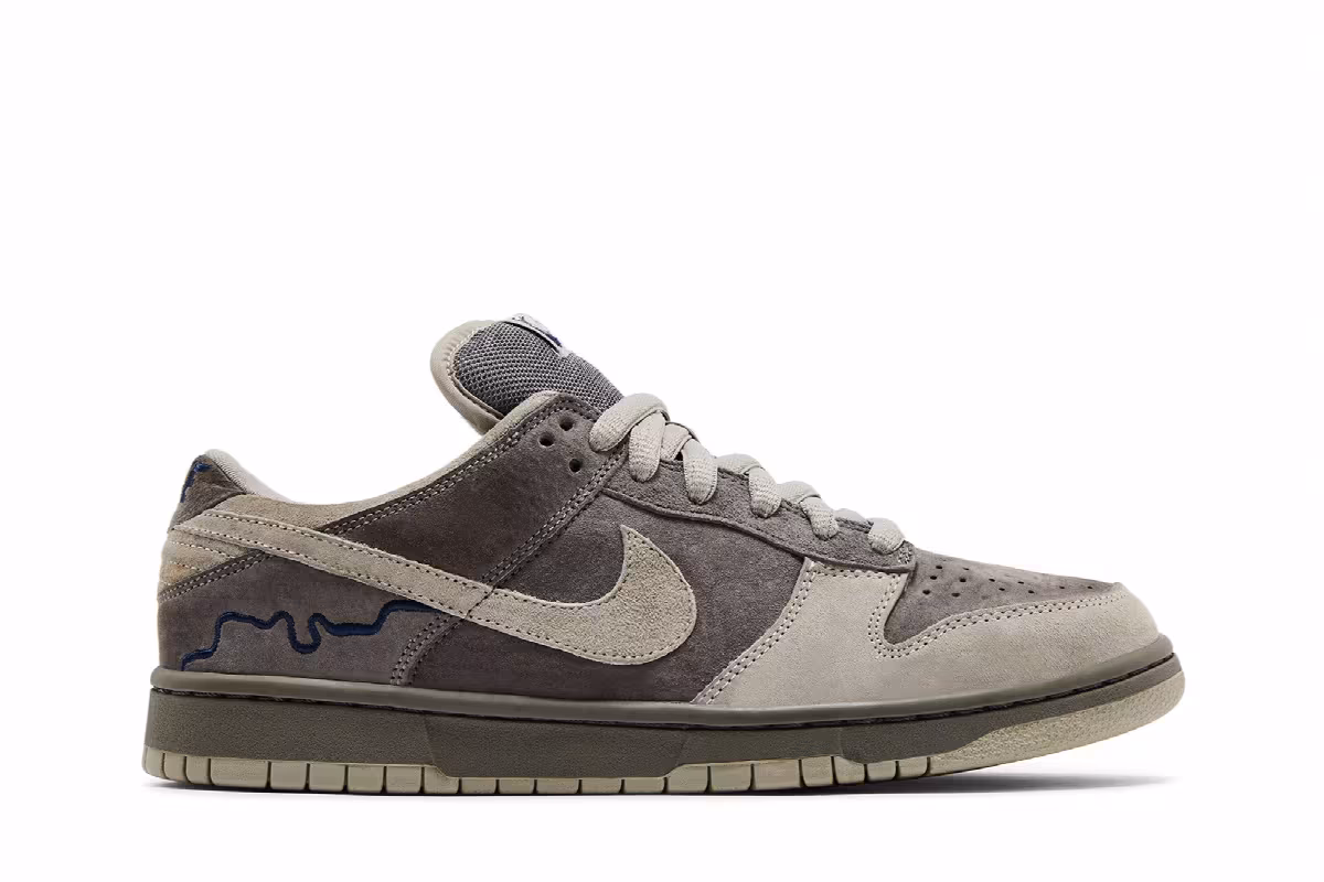 Nike Dunk Low Pro SB London, view 2