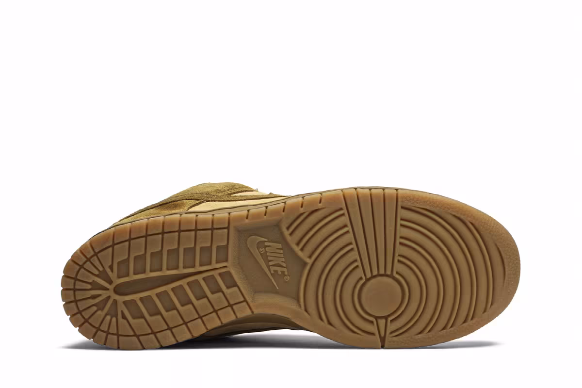 Nike Dunk Low Pro SB Reese Forbes, view 5