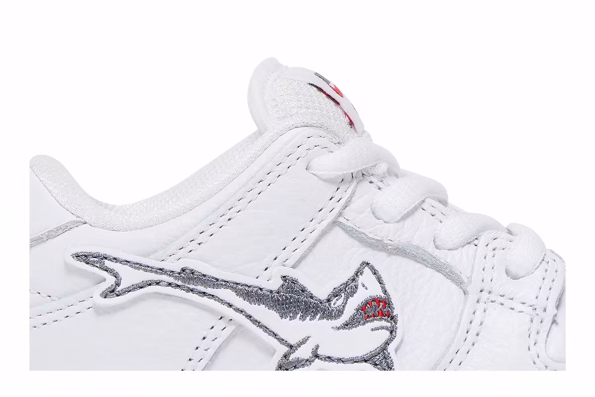 Oski x Nike Dunk Low SB TD Great White Shark, view 3