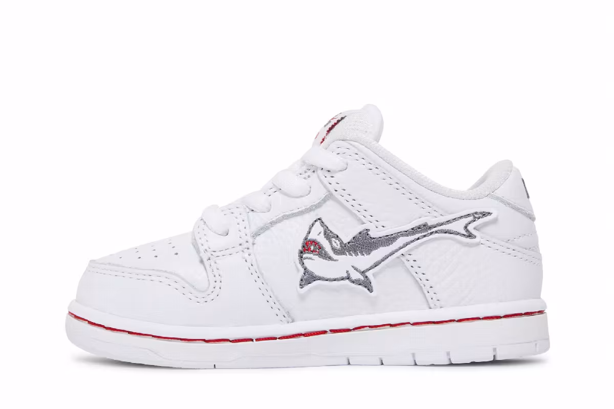 Oski x Nike Dunk Low SB TD Great White Shark, view 4