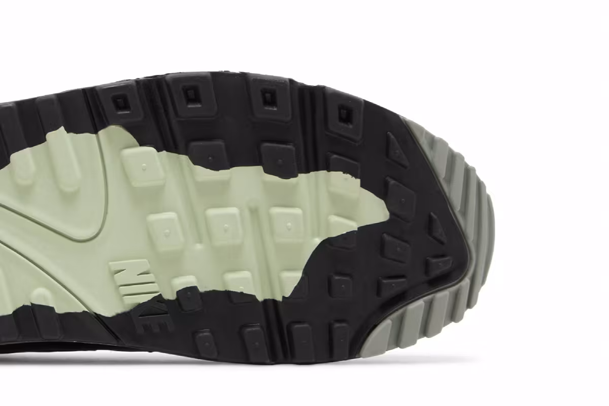 Nike Air Max 90 GORE-TEX Black Honeydew, view 6