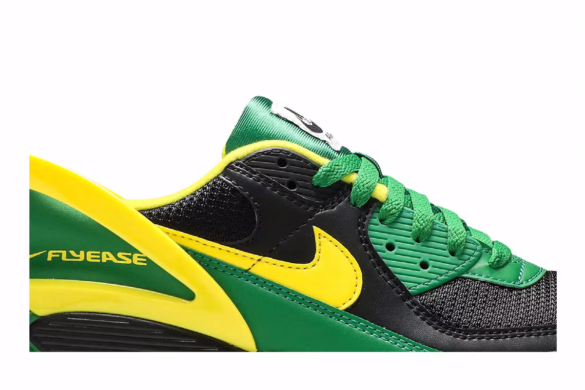 Nike Air Max 90 FlyEase Oregon Ducks, view 3