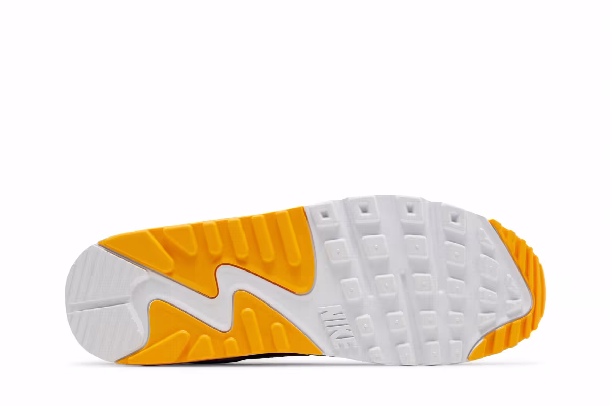 Nike Air Max 90 University Gold, view 5