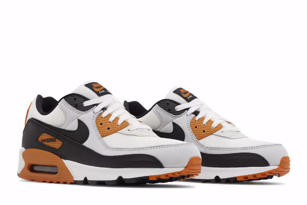 Nike Air Max 90 Monarch, view 9