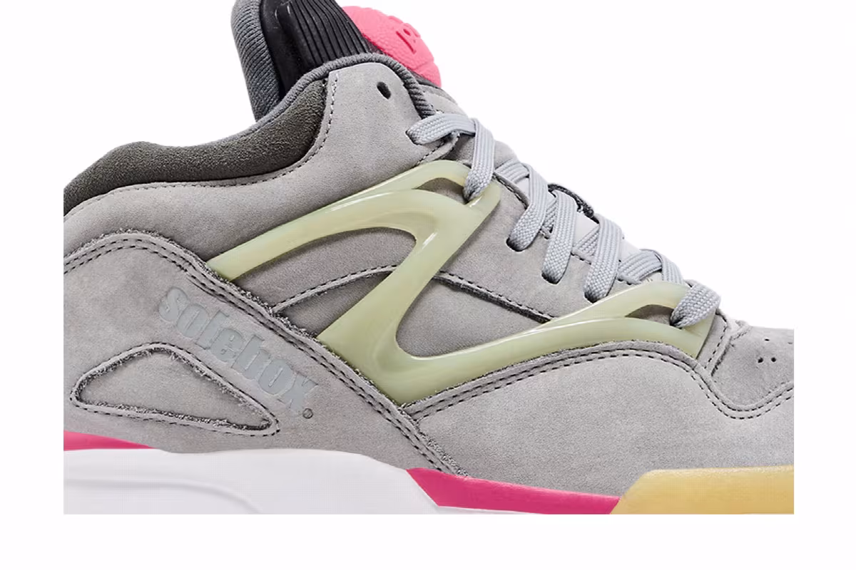 SoleBox x Reebok Pump Omni Lite Grey Pink, view 3