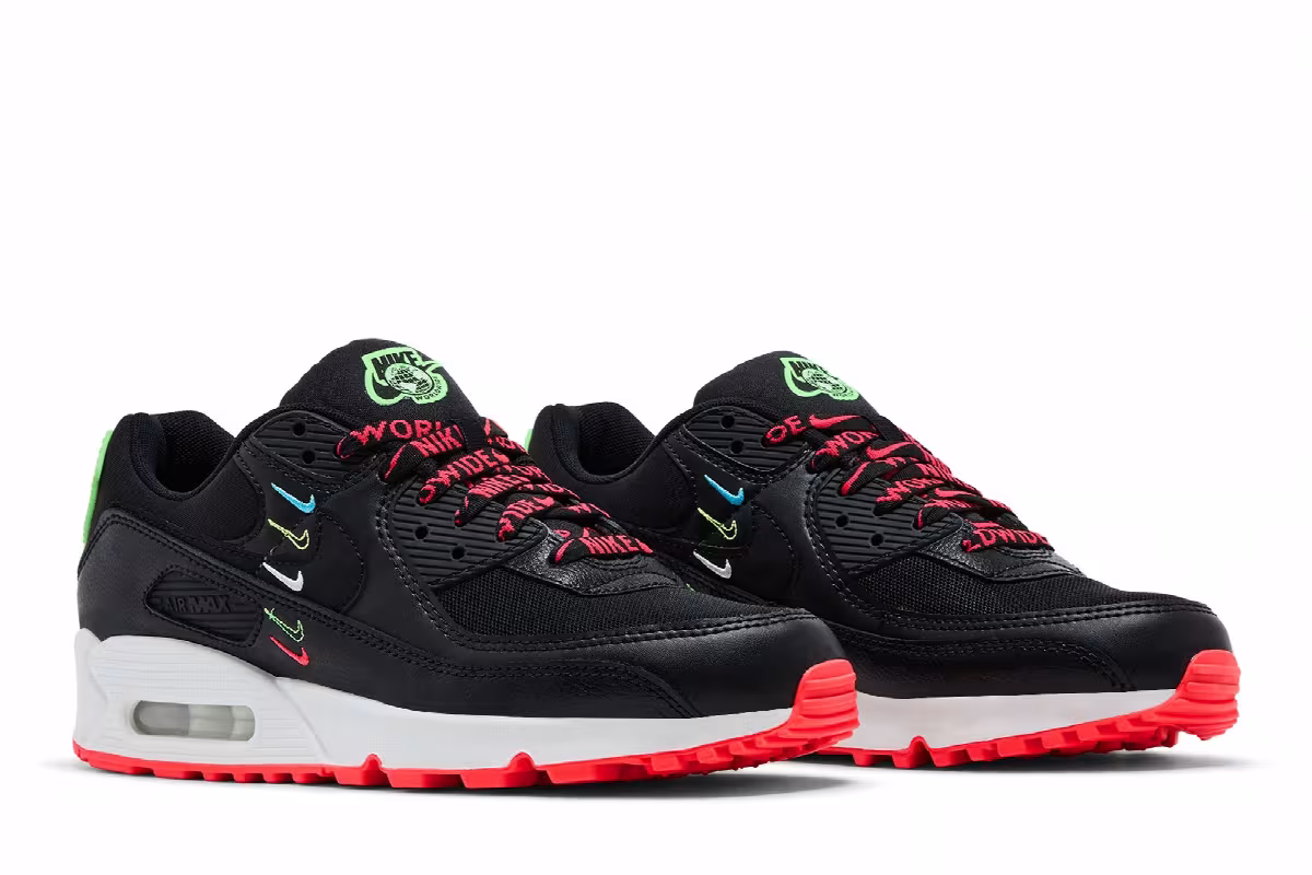 Nike Women's Air Max 90 SE Worldwide Pack - Black Flash, view 9