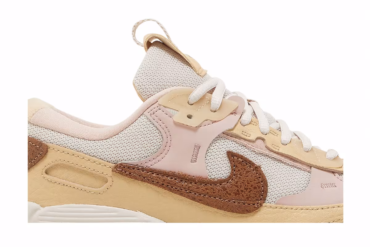 Nike Women's Air Max 90 Futura Neapolitan, view 3