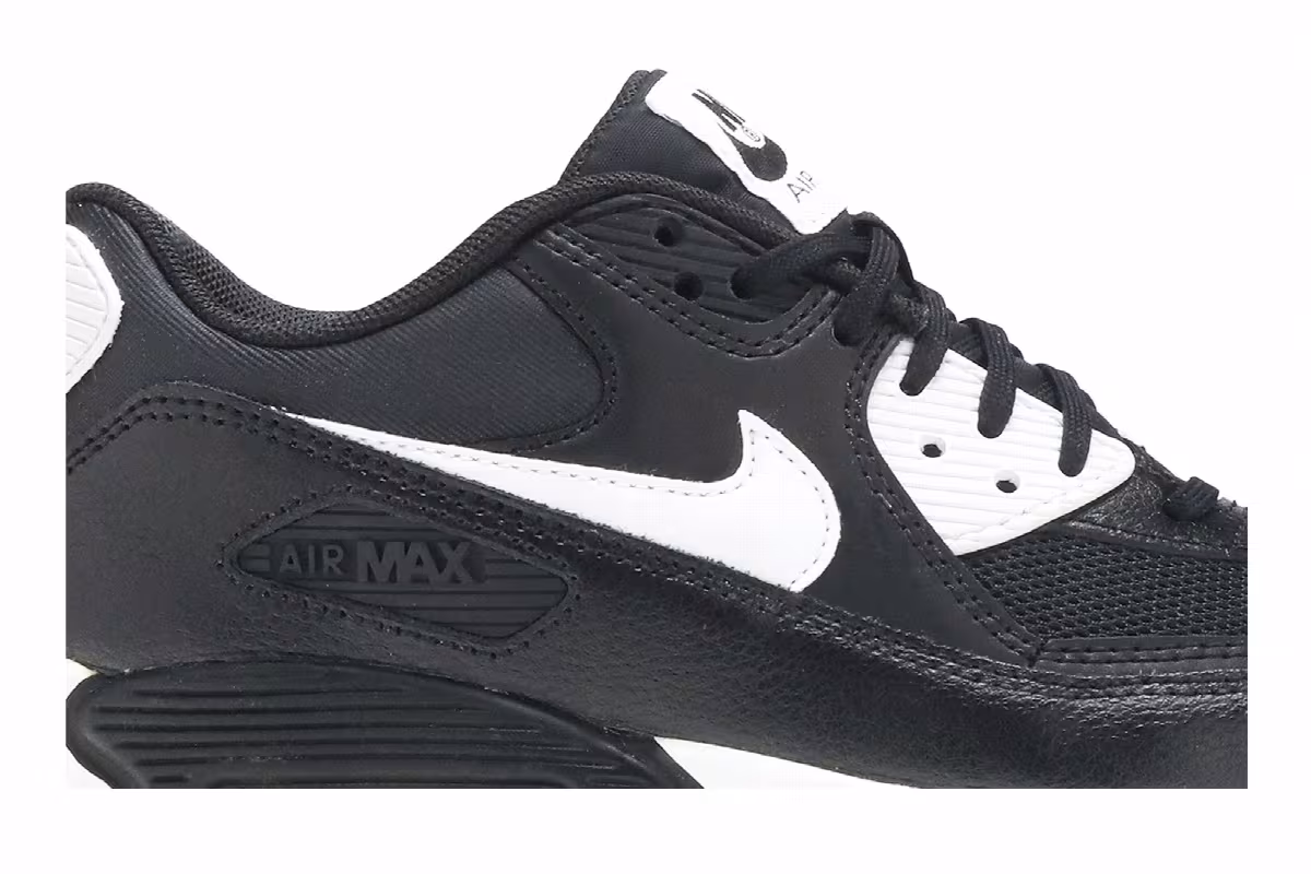 Nike Women's Air Max 90 Essential Metallic Silver, view 3