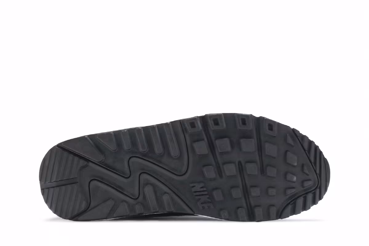 Nike Women's Air Max 90 Essential Metallic Silver, view 5