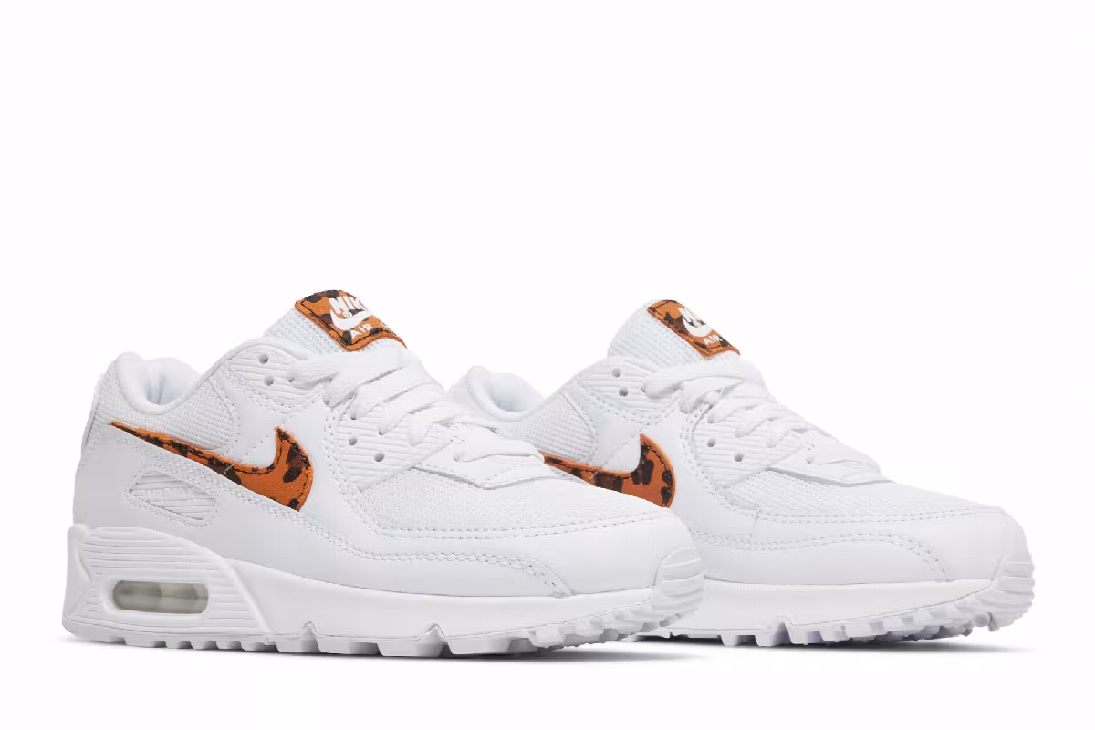Nike Women's Air Max 90 AX Leopard Print, view 9