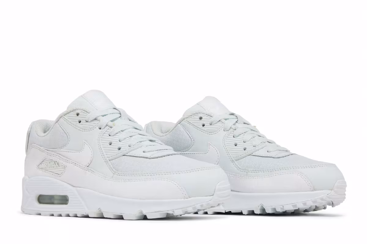 Nike Women's Air Max 90 Ghost Aqua, view 9