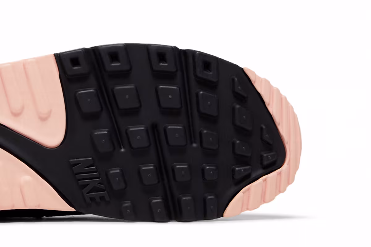 Nike Women's Air Max 90 Soft Pink, view 6