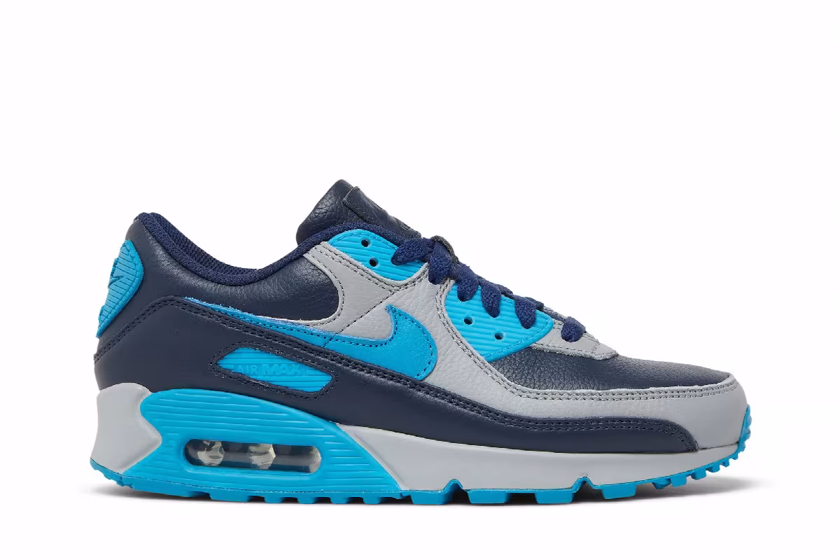 Nike Women's Air Max 90 iD, view 2