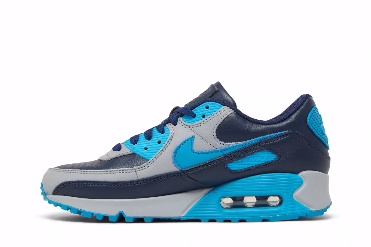 Nike Women's Air Max 90 iD, view 4