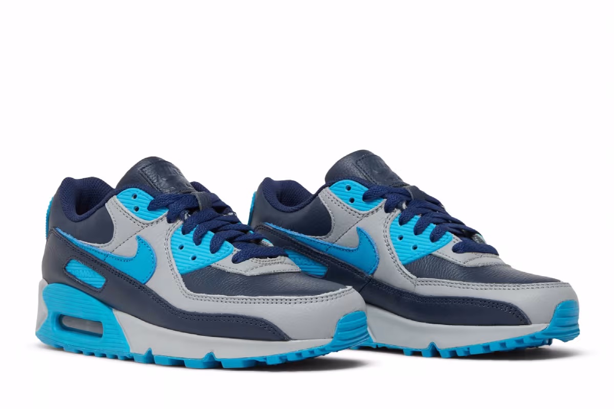 Nike Women's Air Max 90 iD, view 9
