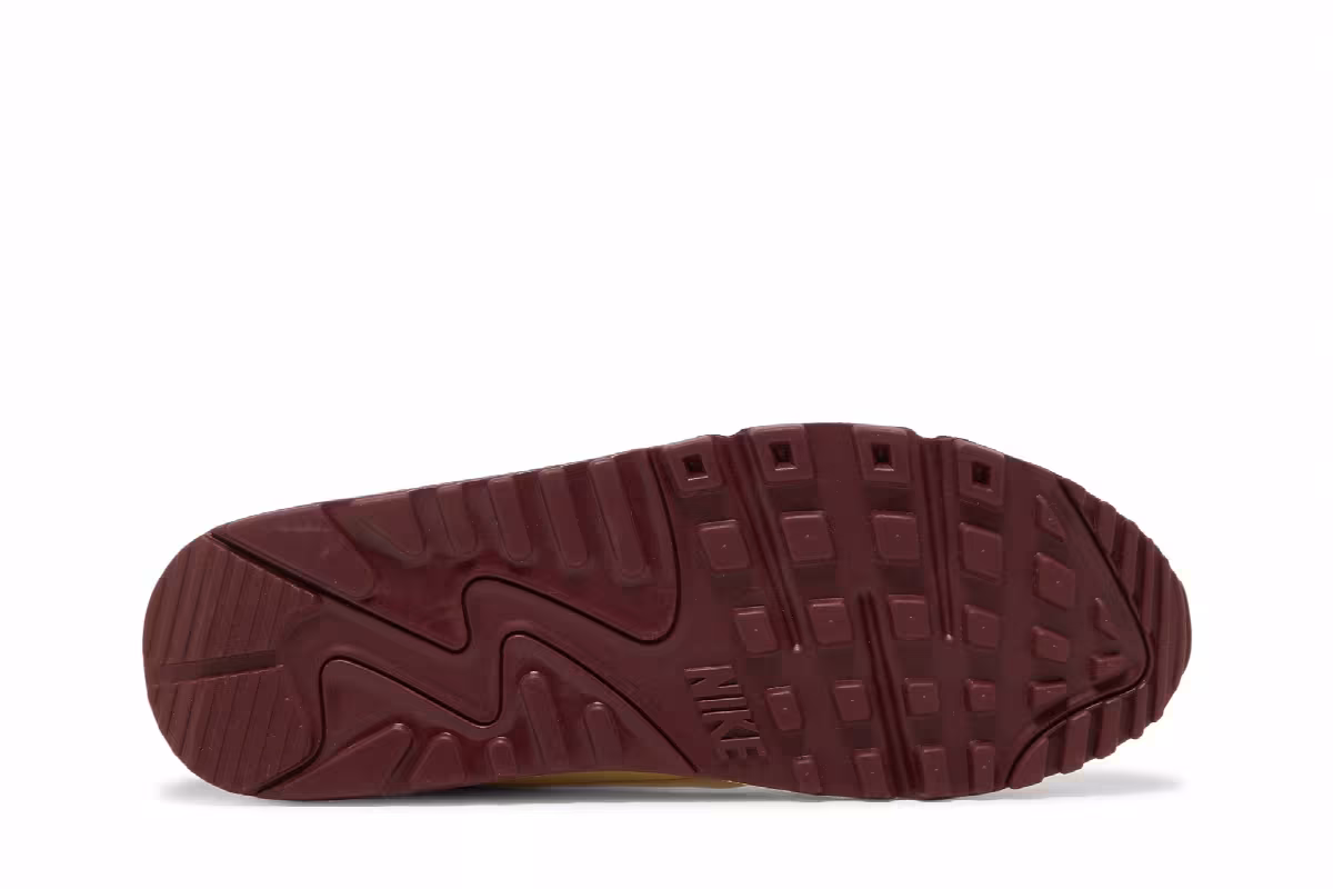 Nike Women's Air Max 90 Futura Valentine's Day, view 5
