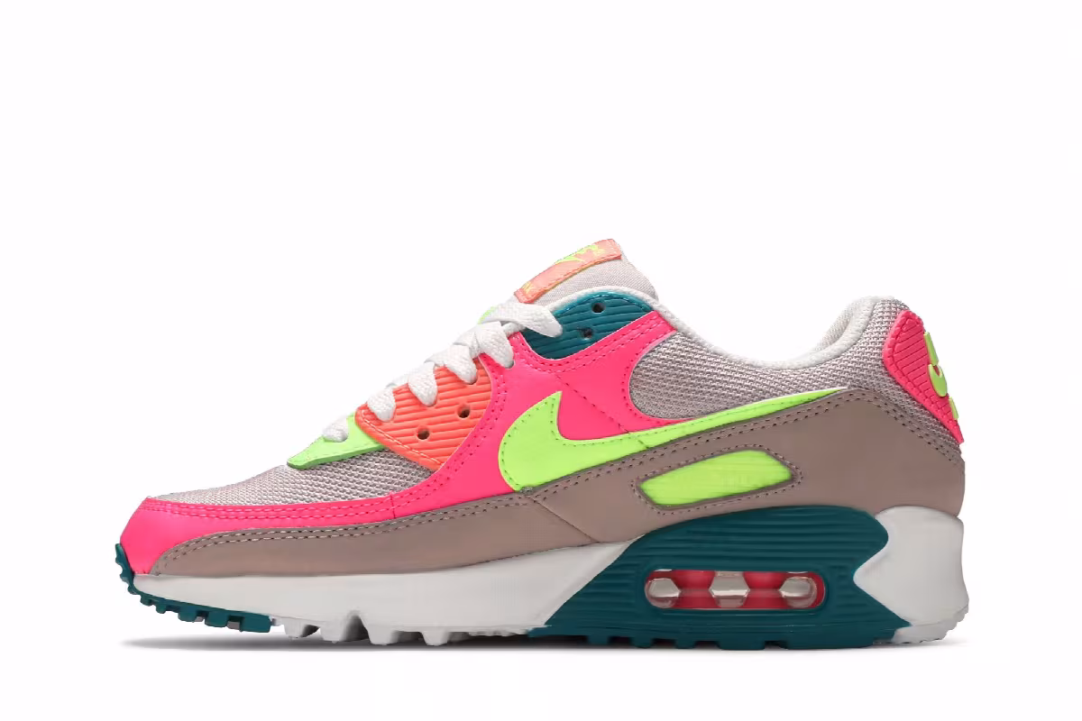Nike Women's Air Max 90 Highlight Volt Pink, view 4