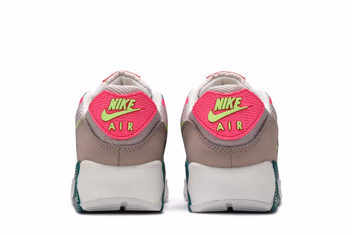 Nike Women's Air Max 90 Highlight Volt Pink, view 7