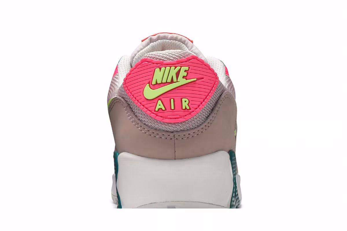 Nike Women's Air Max 90 Highlight Volt Pink, view 8